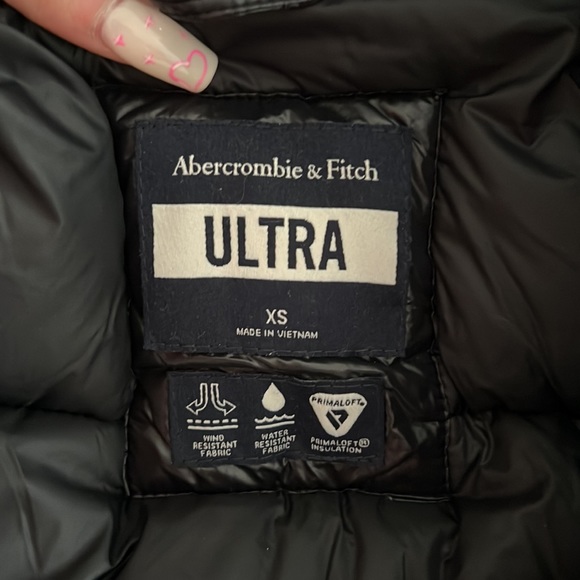 Abercrombie black puffer - Picture 2 of 2